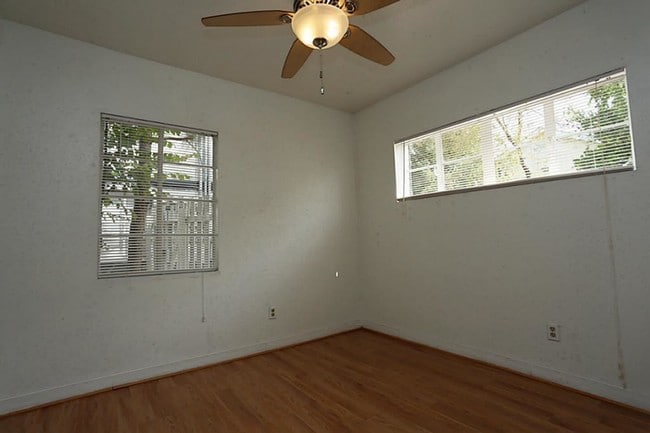 Building Photo - 5611 Jackson St