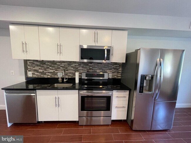 Foto del edificio - 615 N 11th St