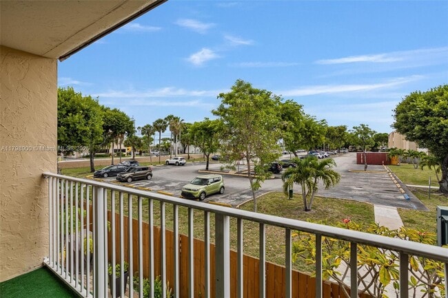 Building Photo - 4900 NW 79th Ave