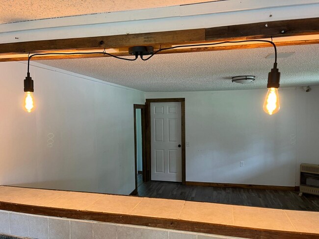 Foto del edificio - 99 Pine Ave