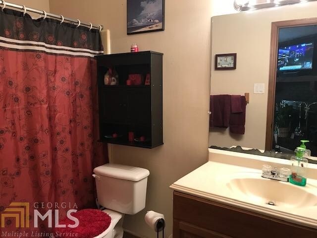 Building Photo - 549 Raintree Dr