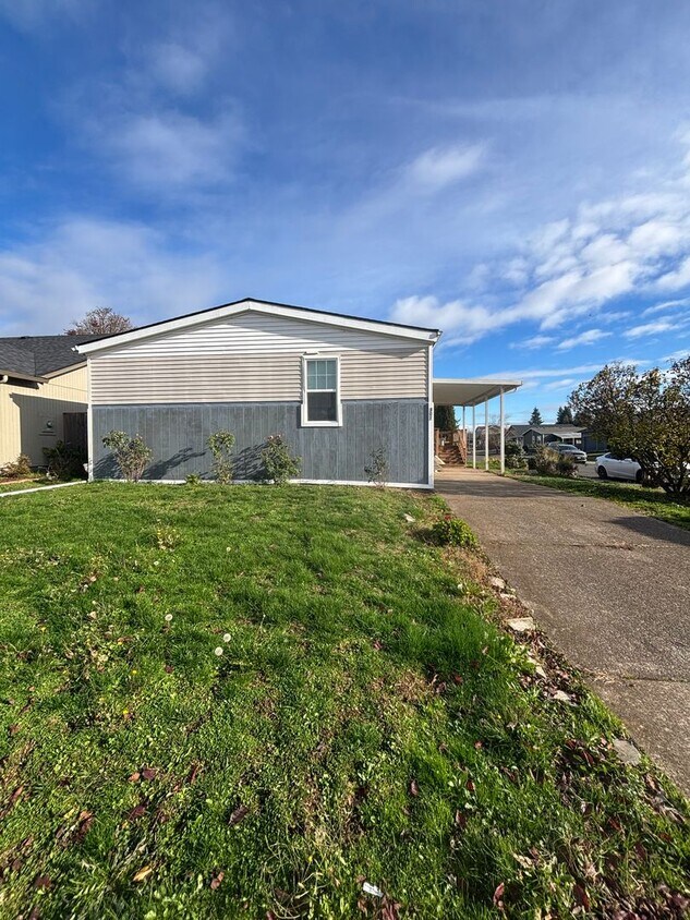 Fully upgraded and remodeled. Coming Soon! - Fully upgraded and remodeled. Coming Soon!