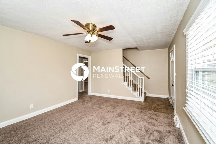 Primary Photo - 4 Bedroom Pet-Friendly Home in Louisville,...