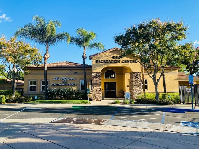 Foto del edificio - 2 Bed 2 Bath Condo for Rent in Murrieta