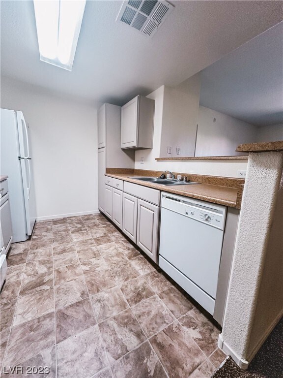 Building Photo - 8250 N Grand Canyon Dr