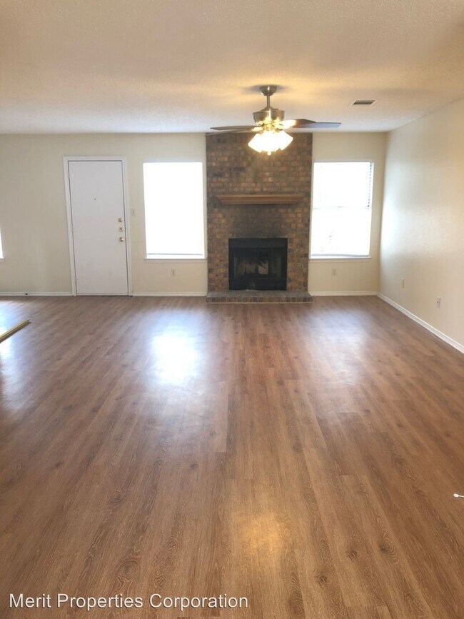 Building Photo - 3 br, 2.5 bath House - 13828 Lothian Drive