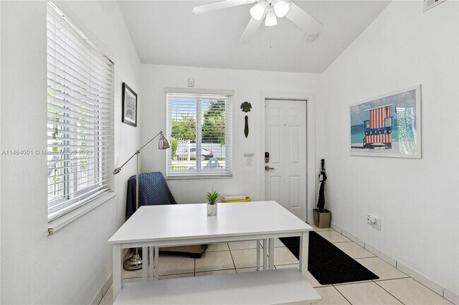 Foto del edificio - 1540 SW 29th Ave