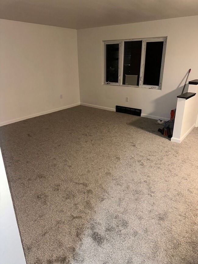 Photo - 803 7th St House