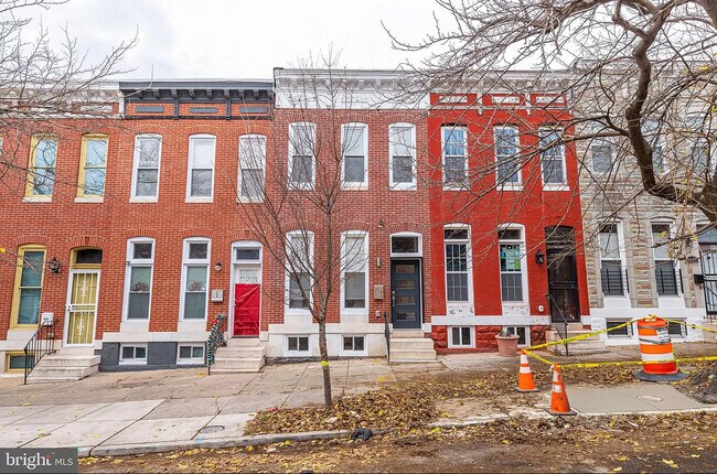 Photo - 1630 N Bond St Townhome