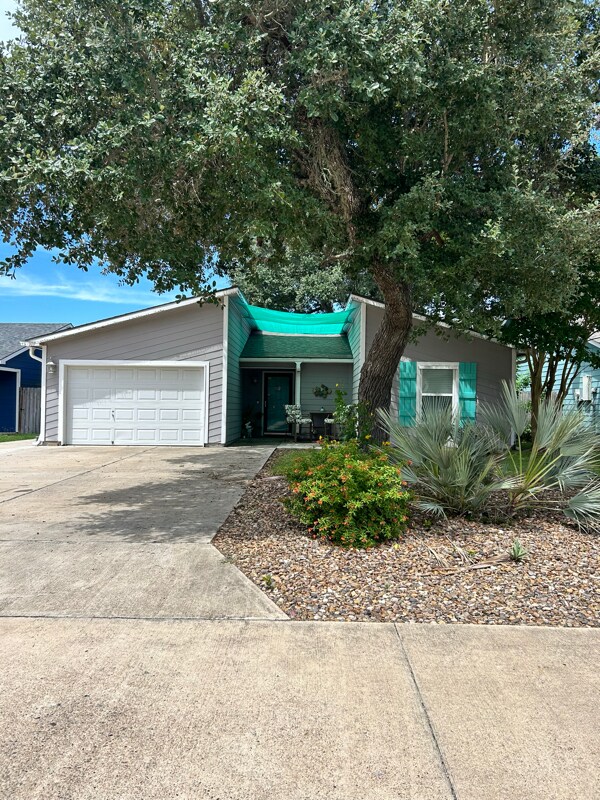 Foto principal - 109 Sun Harbor St