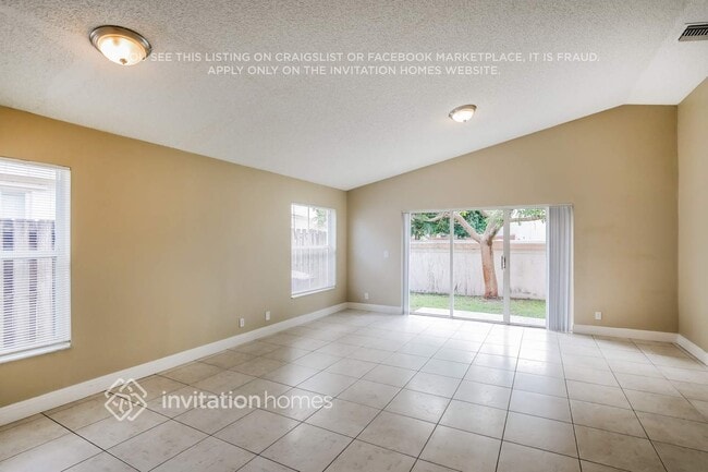 Foto del edificio - 6249 Island Way