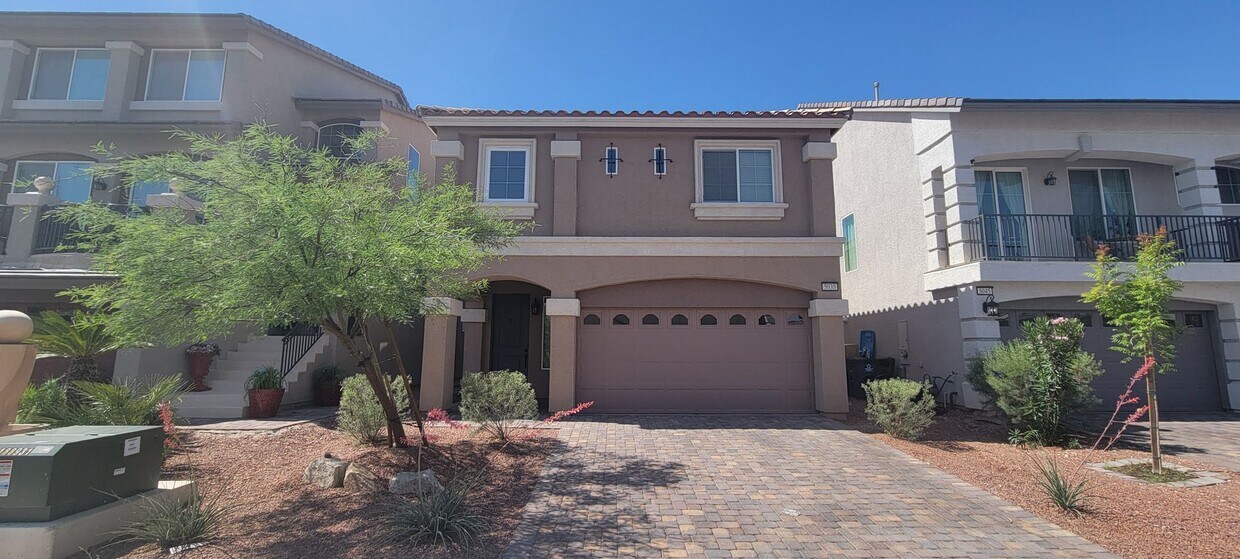 Foto principal - 4 bedrooms' Plus Loft