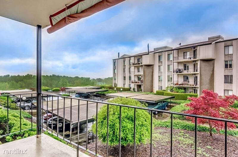 Foto principal - 5585 E Evergreen Blvd