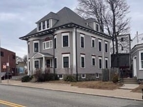 Building Photo - 79 Robert St