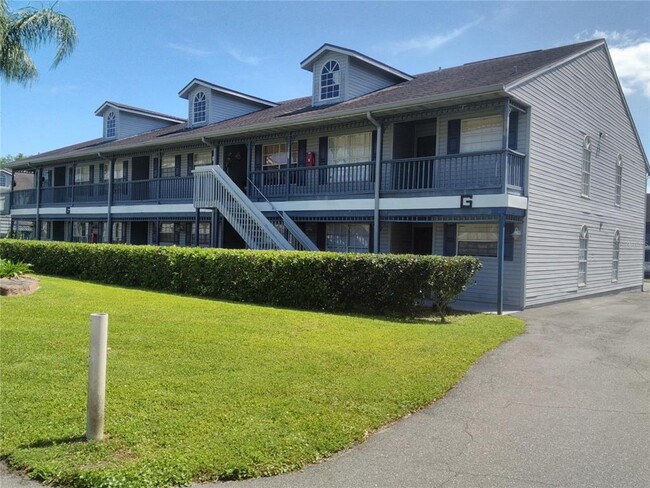 Building Photo - 313 Dirksen Dr