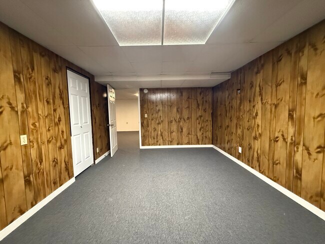 Foto del edificio - 2604 Eastview Dr
