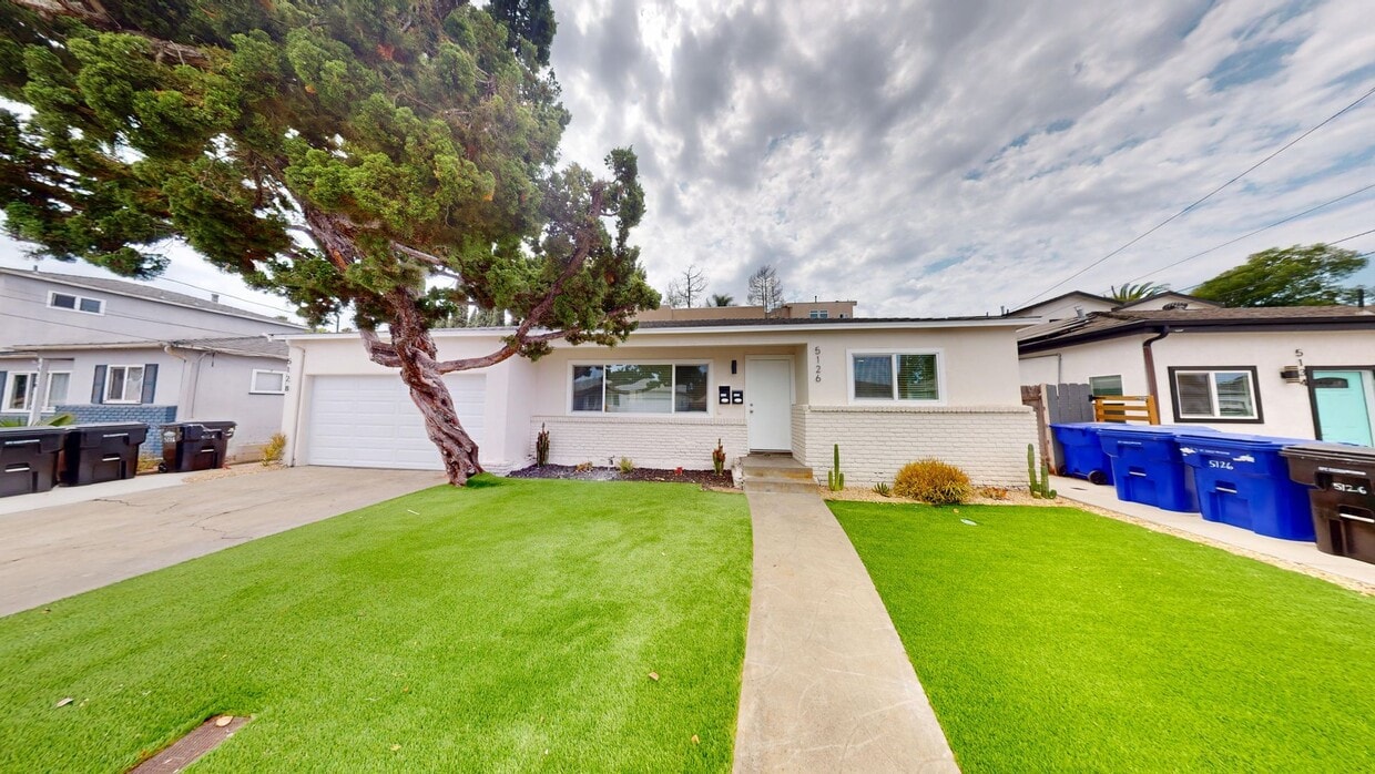 Foto principal - Comfortable 4 Bed 2 Bath House!!