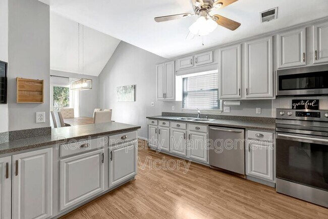 Foto del edificio - 3717 Stone Ridge Terrace