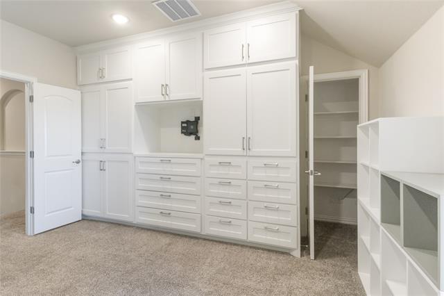 Foto del edificio - 2600 Rosebud Ln
