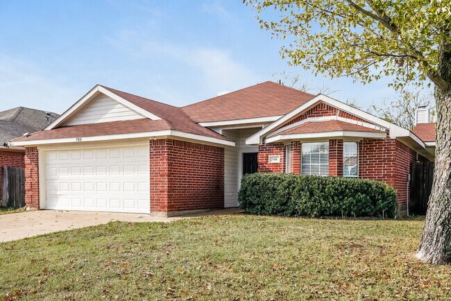 Building Photo - 900 Springfield Dr