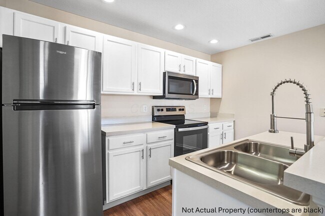 Foto del edificio - 5087 Vail Pine Pl