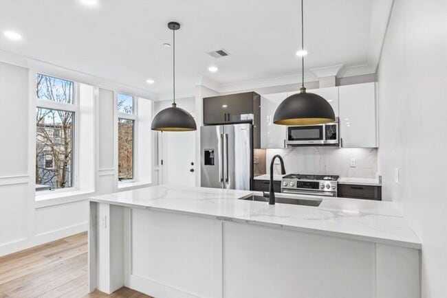 Foto del edificio - 300 Somerville Ave