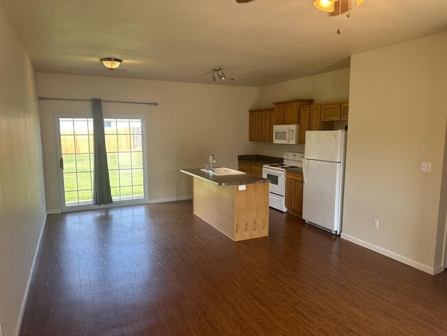 Foto del edificio - 17 Rock Creek Dr