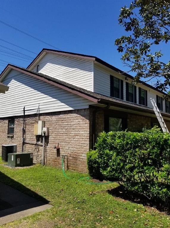 10118 Amblewood Dr, Houston, TX 77099 House Rental in Houston, TX