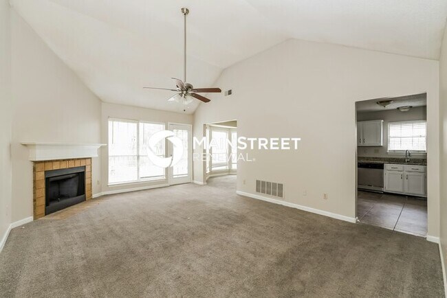 Foto del edificio - 3 Bedroom Pet-Friendly Home in Memphis, TN with Main Street Renewal