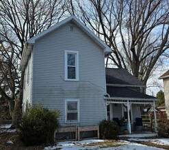 Building Photo - 512 Buttonwood Ave