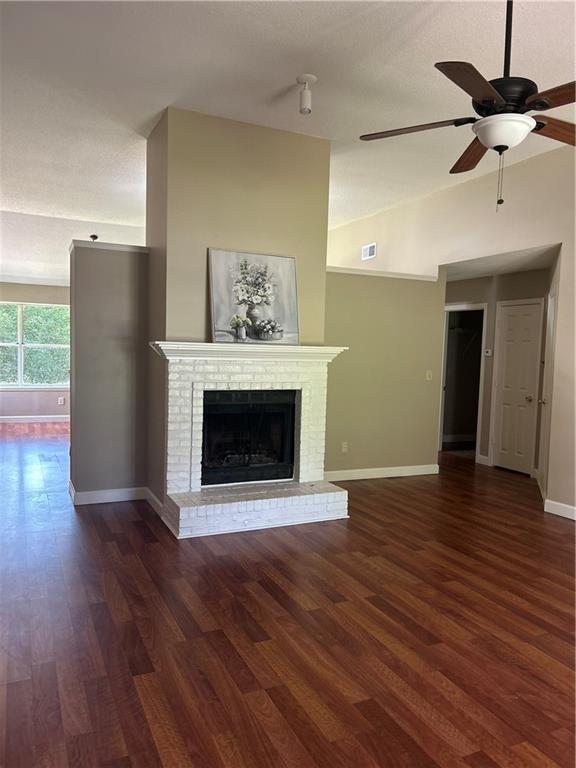 Building Photo - 10560 Willow Meadow Cir