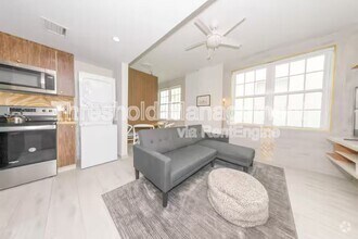 Building Photo - 820 Ocean Dr
