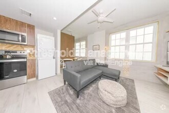 Building Photo - 820 Ocean Dr