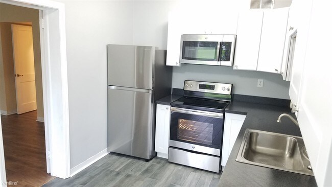 Foto del edificio - 2 br, 1 bath Duplex - 7103 Quill Ln