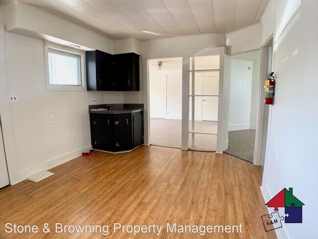 Building Photo - 5 Brook St