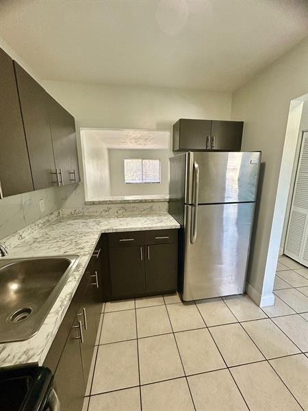 Foto del edificio - 18255 NW 23rd Ave