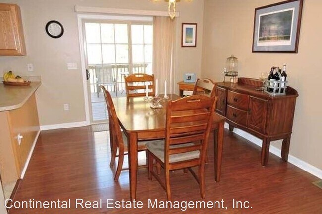 Foto del edificio - 634 B Oakwood Ave