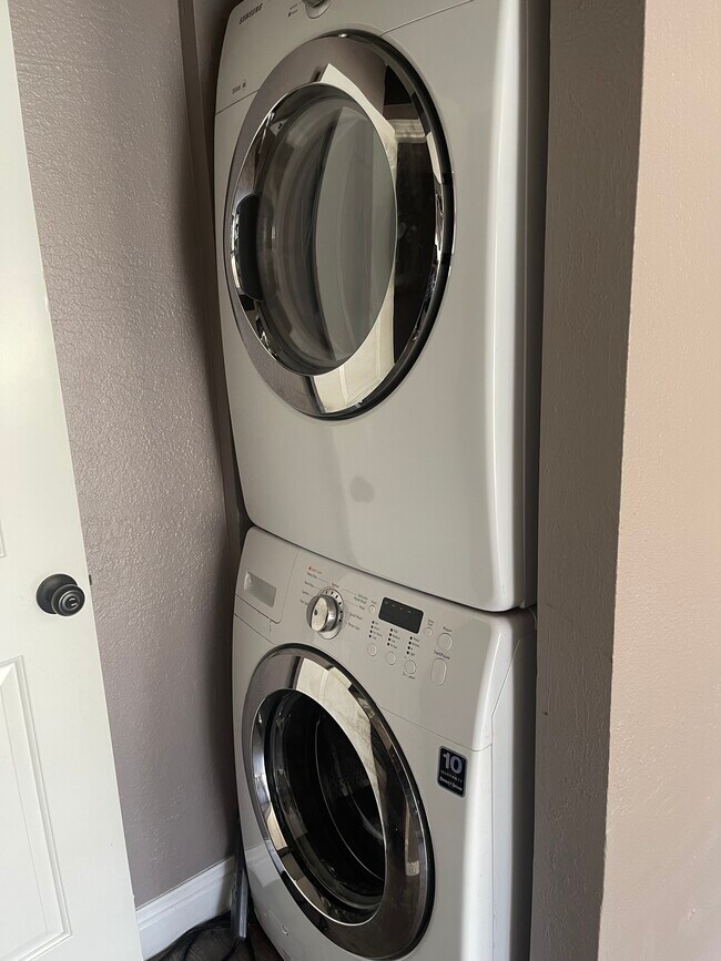 In unit washer and dryer - 7032 Fair Oaks Blvd