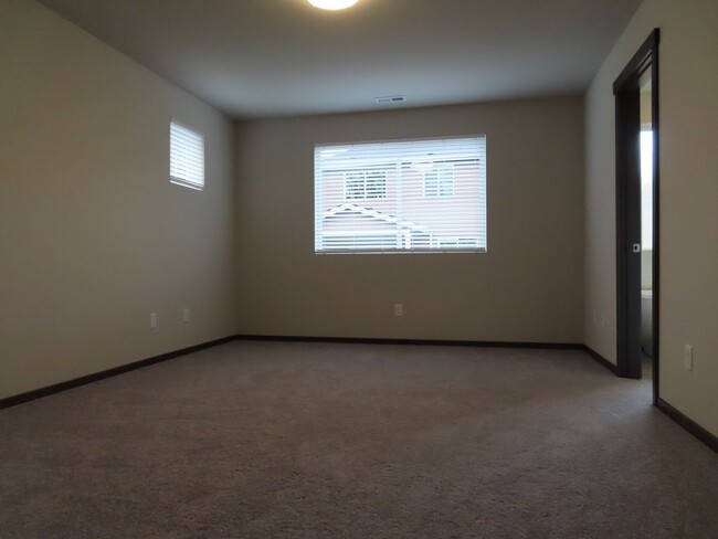 Building Photo - New Construction In Bremerton!
