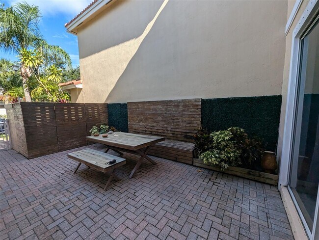 Photo - 1770 Yellowheart Way House