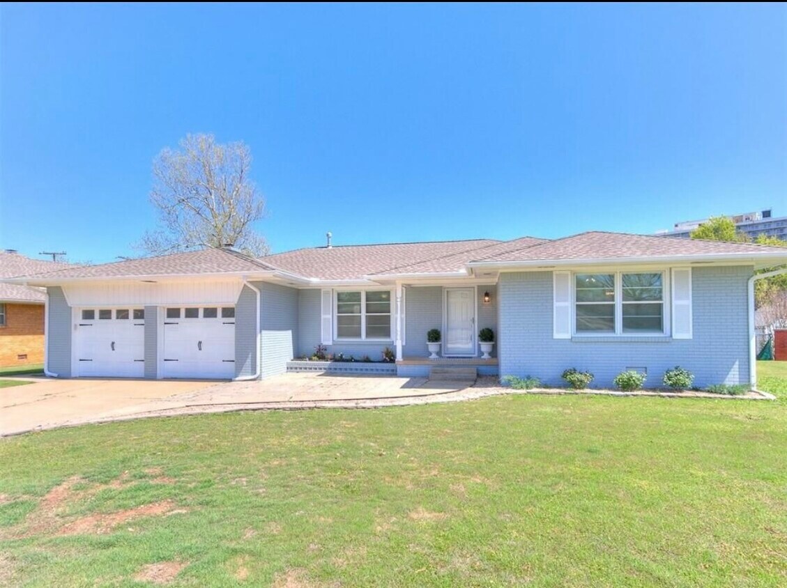 Foto principal - 3108 NW 61st St