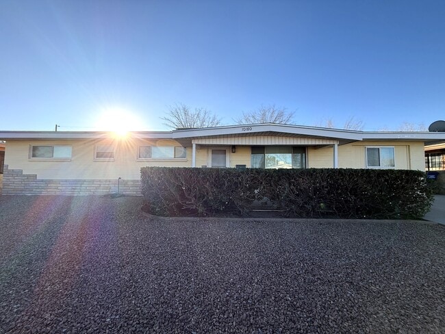 Building Photo - 10180 Saigon Dr