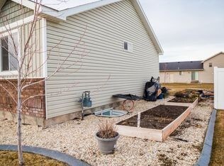 Building Photo - 3745 Slate Dr