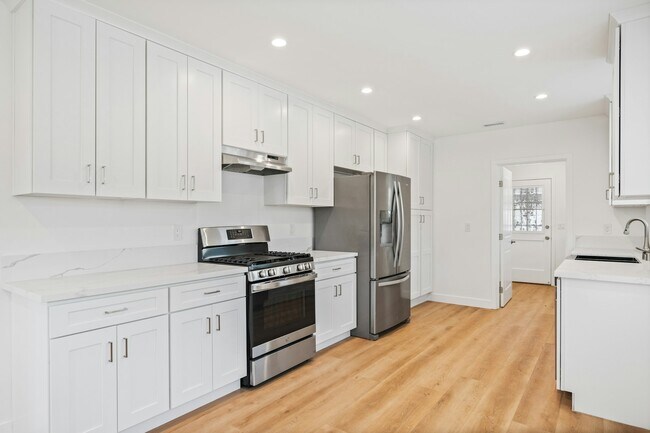 Foto del edificio - 2715 West Hardy Street