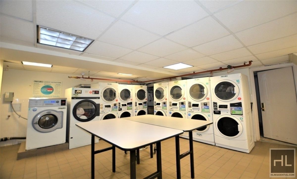 Foto del edificio - PERFECT Christopher St Studio - WON'T LAST!!!