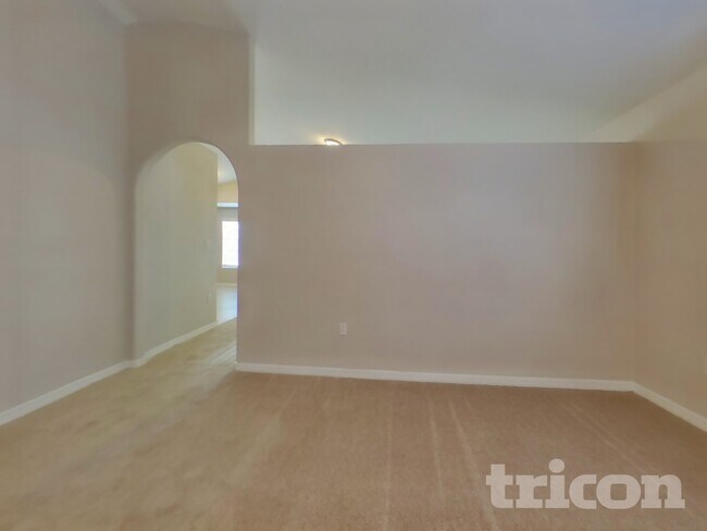 Foto del edificio - 423 N Shaylee Ln