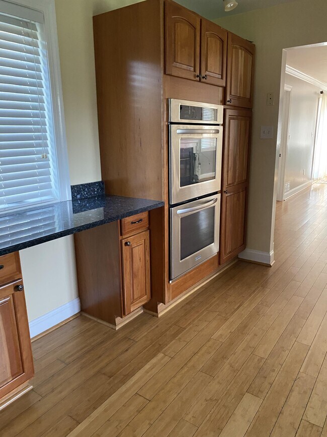 Foto del edificio - 321 Chickory Way