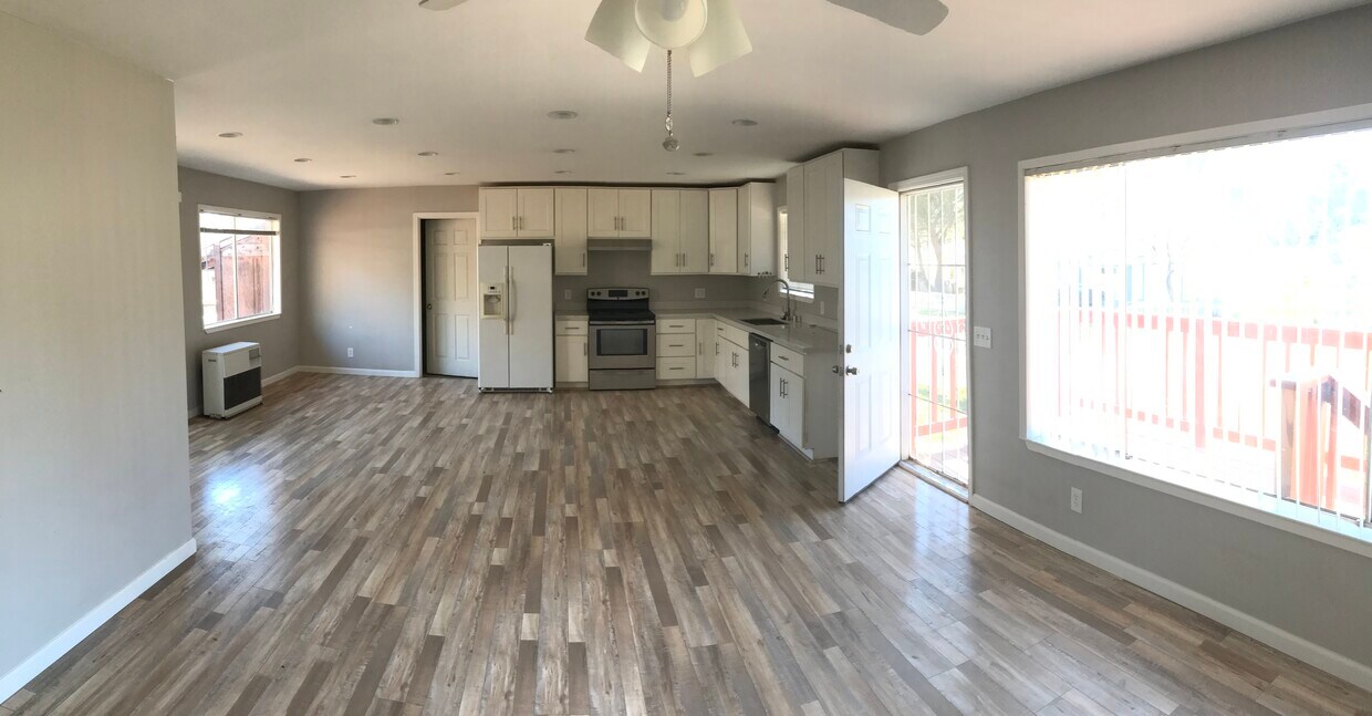 Foto principal - 14601 Uhl Ave