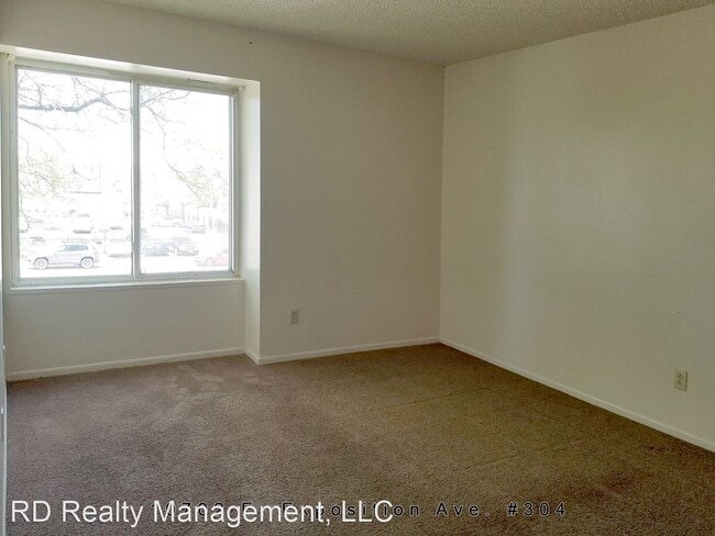 Building Photo - 2 br, 1 bath House - 10702 E Exposition Av...