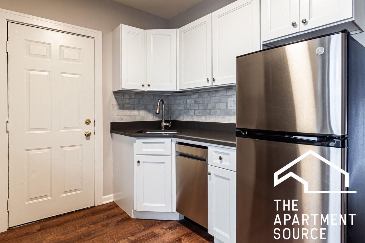 Foto principal - 5740 N Winthrop Ave